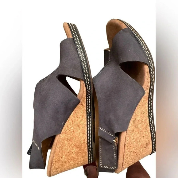 Clarks soft cushion cork wedge heel - Picture 5 of 11